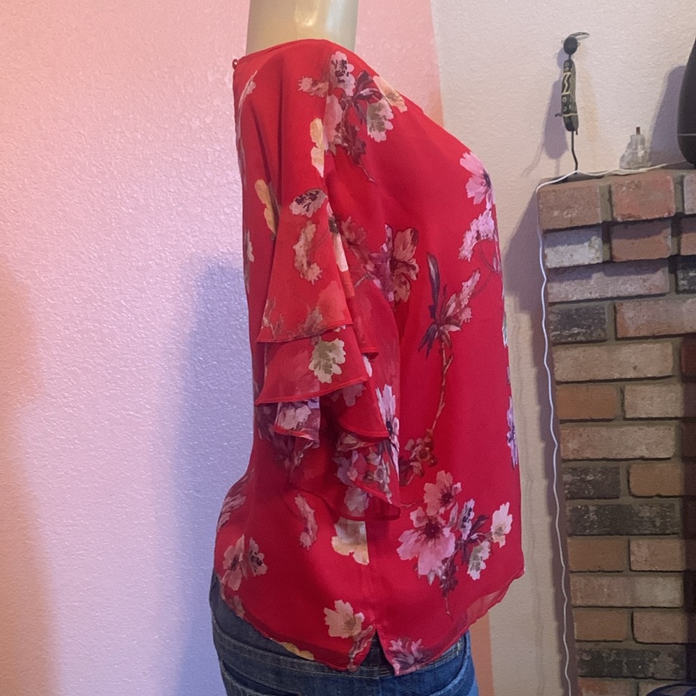 In Excellent Condition Ruffle Sleeves Top - Picture 5 of 13